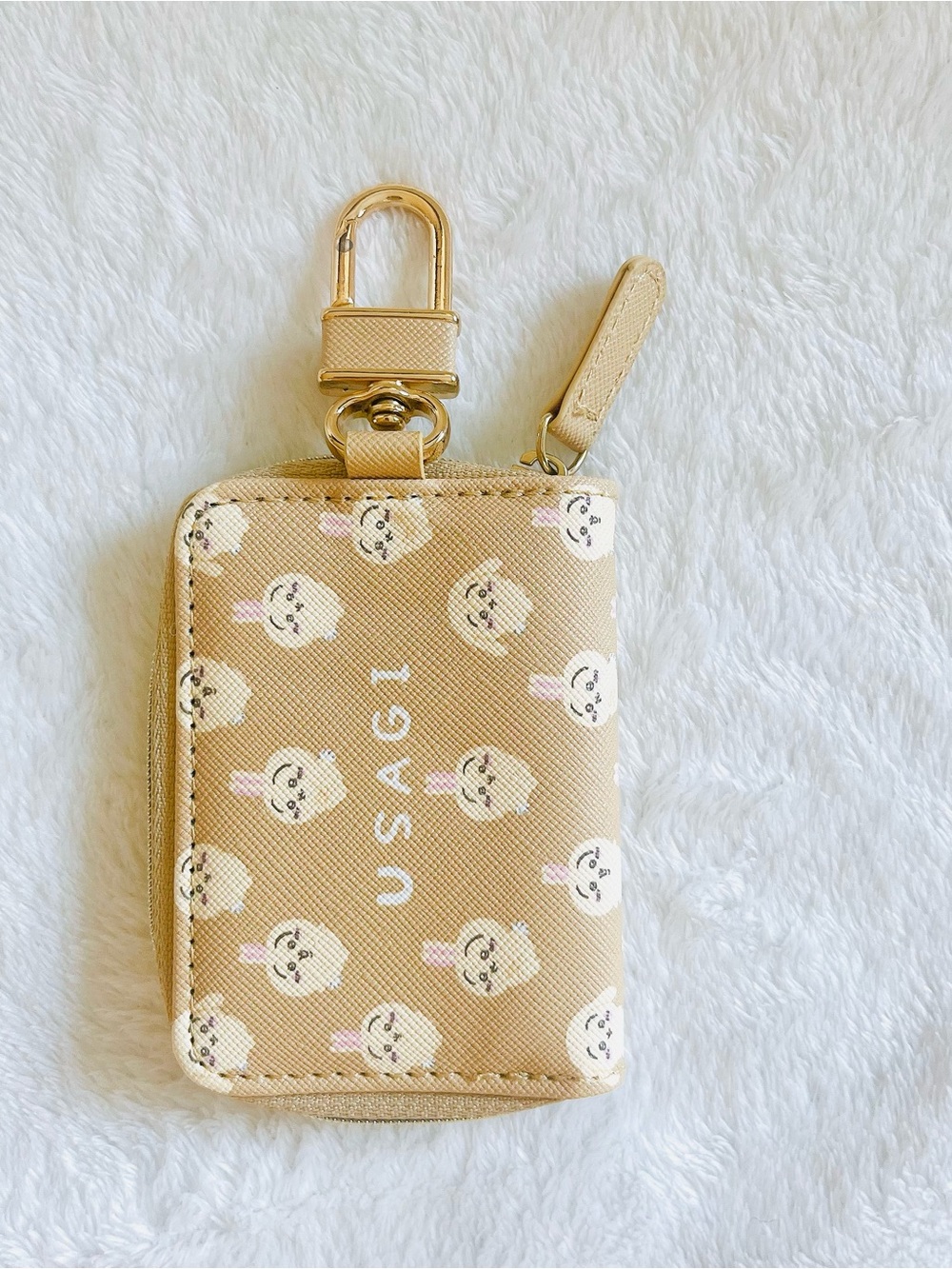 NWOT Chiikawa Usagi Faux Leather Smart Key Car Key Case with Clear Window Japan